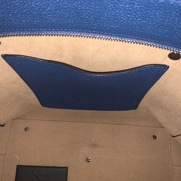 Authentic MCM Tote Navy with Zipped Top - Picture 3 of 7